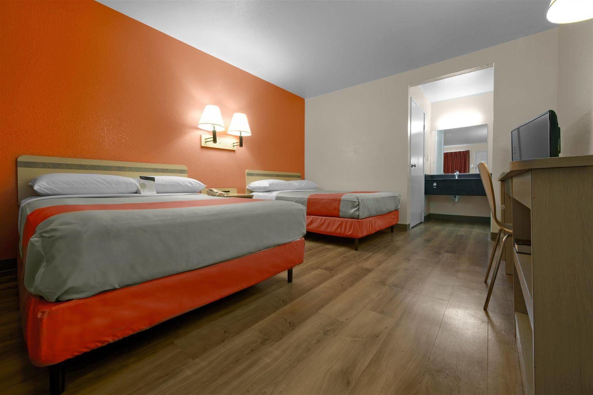 American Inn Carlisle Esterno foto